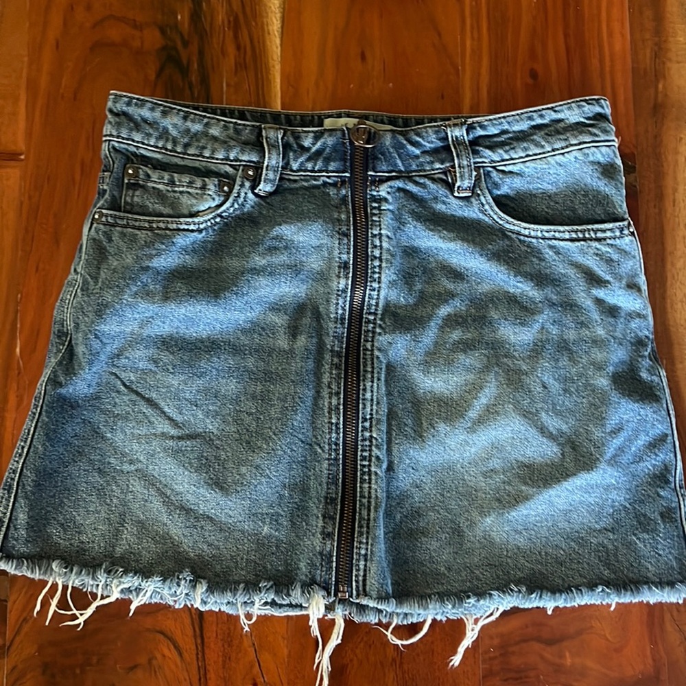 Free people zip up skirt size 28